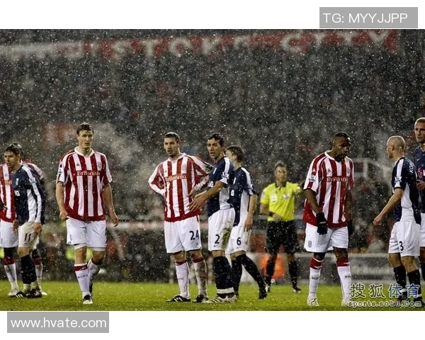 哈德斯联队迎战斯托克城队争夺英冠联赛重要三分之战 哈德斯联队迎战斯托克城队争夺英冠联赛重要三分之战