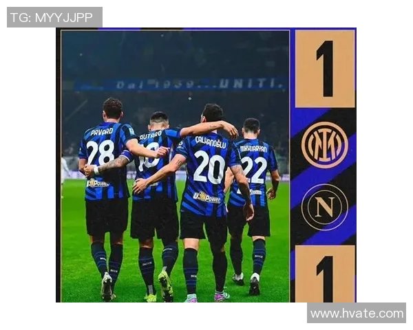 国米与罗马全场激战回顾球迷热情高涨精彩瞬间不容错过 国米与罗马全场激战回顾球迷热情高涨精彩瞬间不容错过