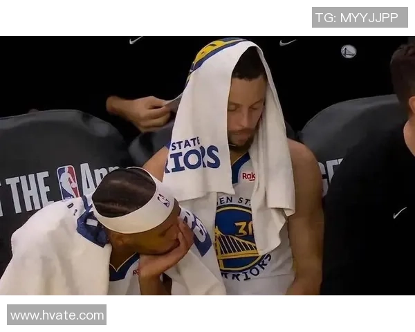 库里三分大赛决赛狂轰20球创历史壮举引发球迷热议 库里三分大赛决赛狂轰20球创历史壮举引发球迷热议